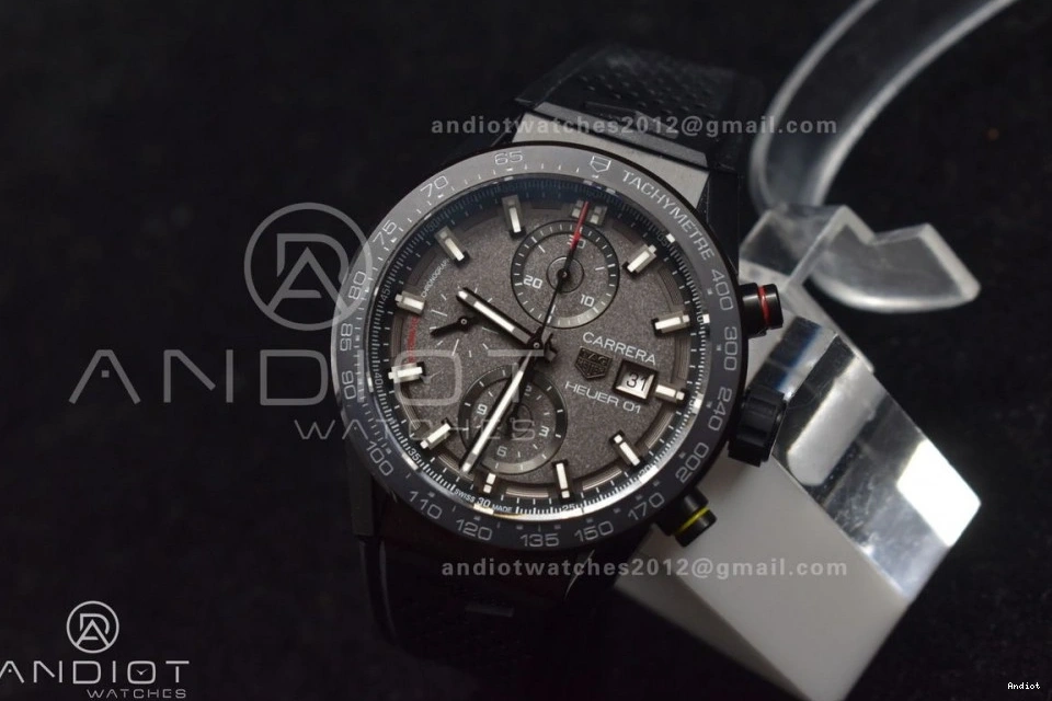 CAR201J Edition Carrera Special Calibre Heuer 01 CLEP TAG Heuer 1206